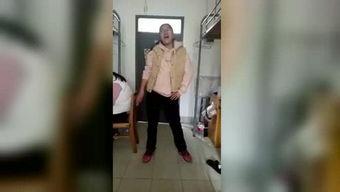 国产二人小视频,趣味横生的互动瞬间  第2张