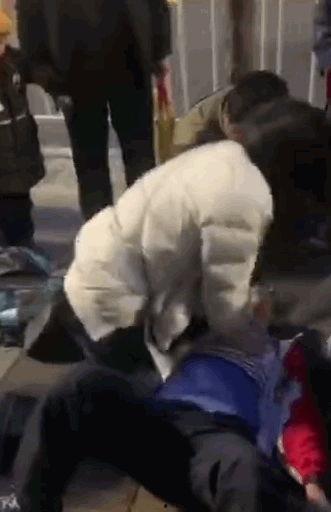 国产绑架护士舔脚视频,国产绑架护士舔脚视频事件始末  第2张