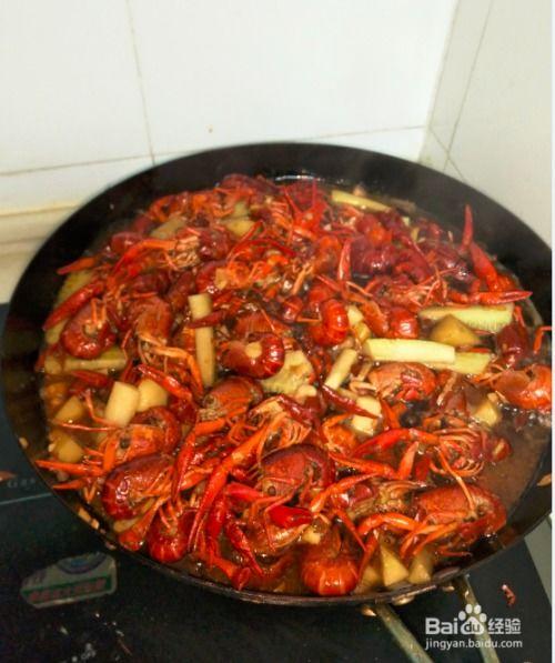 国产红龙虾做法视频教程,国产红龙虾家常烹饪教程  第2张